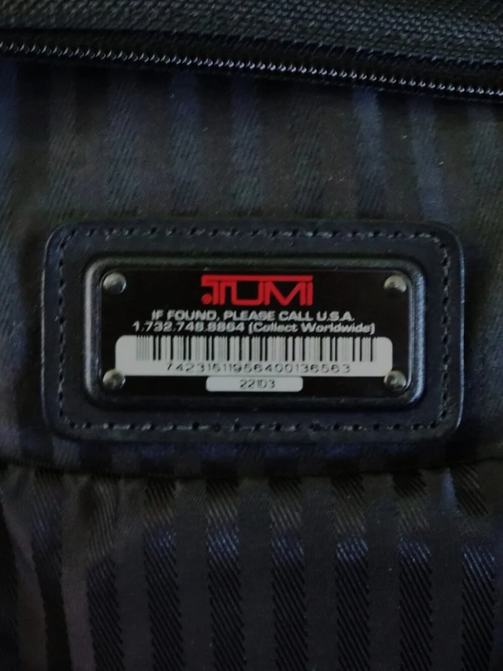 TUMI Alpha Duffle Bag Carry-On Black Ballistic Nylon Weekender Travel 221D3
